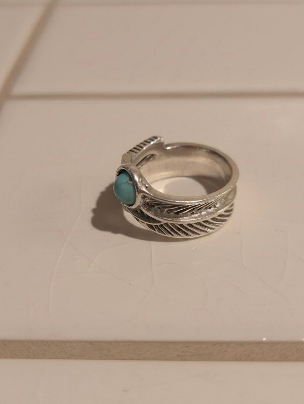 Silver Tone Feather Ring with Turquoise Stone - Size 6 - Picture 3 of 5